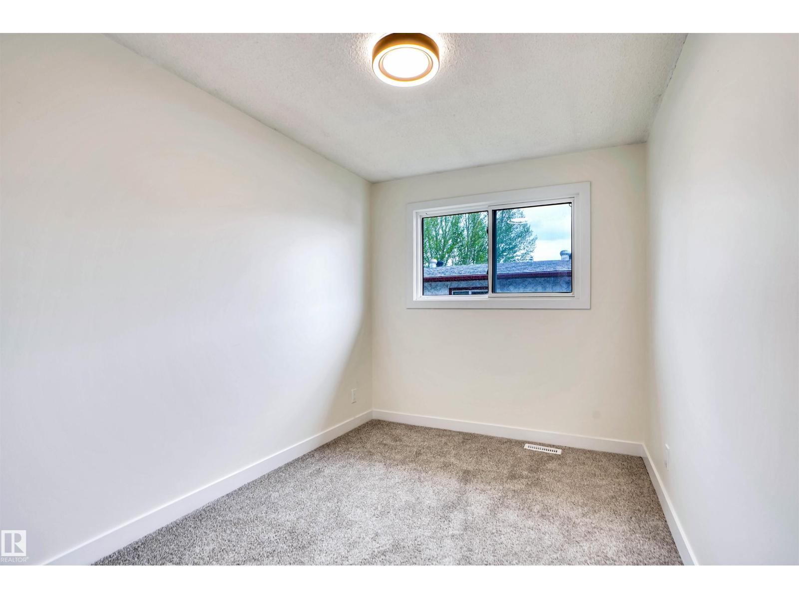 3806 85 St Nw, Edmonton, Alberta  T6K 0H6 - Photo 19 - E4461845