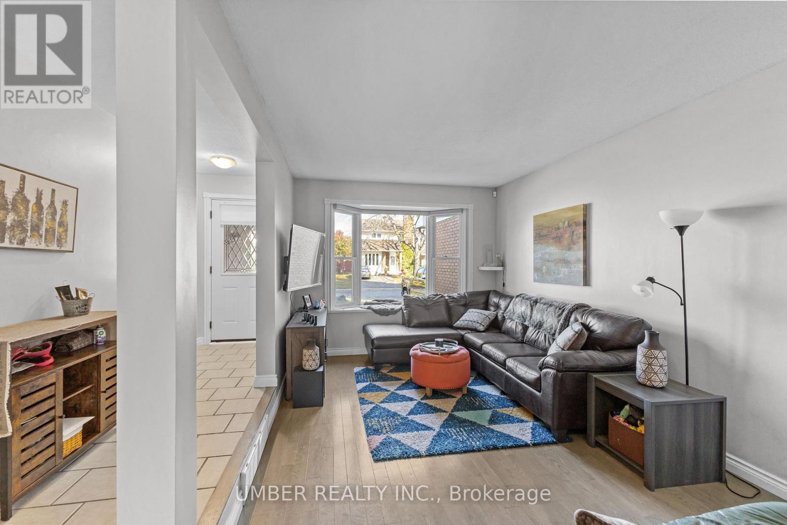 1130 St Emmanuel Terrace, Ottawa, Ontario  K1C 2J7 - Photo 8 - X12458610