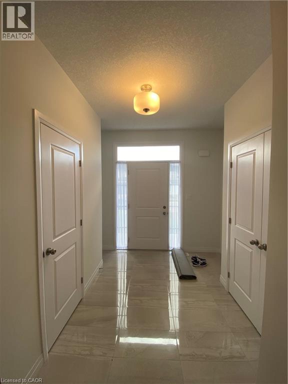 99 Oj Gaffney Drive, Stratford, Ontario  N5A 0K7 - Photo 4 - 40776061