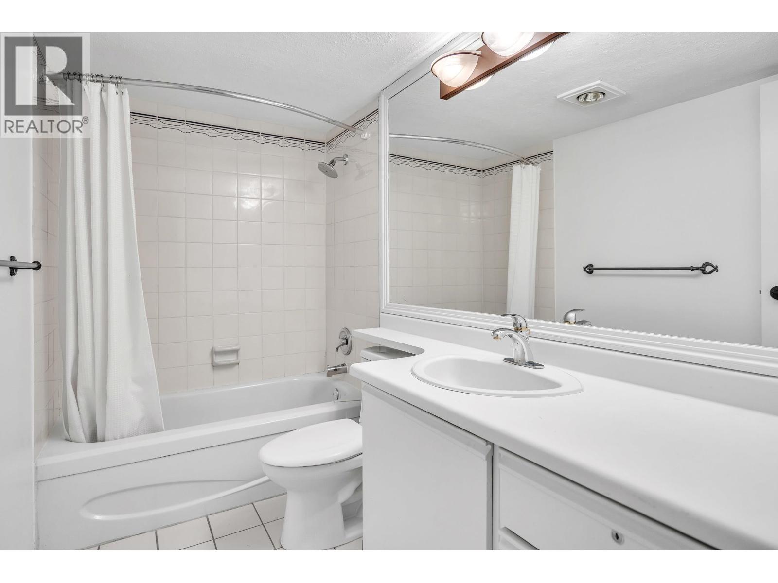 28 1345 W 4th Avenue, Vancouver, British Columbia  V6H 3Y8 - Photo 14 - R3043353