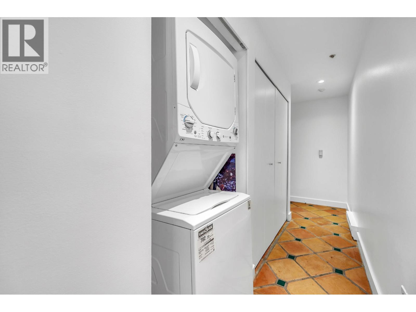 28 1345 W 4th Avenue, Vancouver, British Columbia  V6H 3Y8 - Photo 6 - R3043353