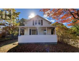 1209 McKittrick Road, North Kentville, Ca