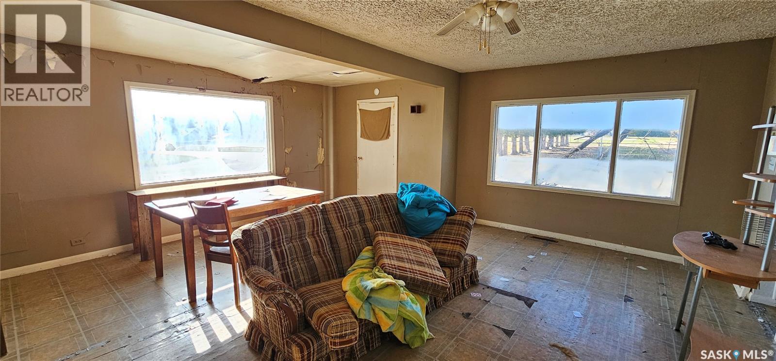 102 3rd Avenue E, Kelvington, Saskatchewan  S0A 1W0 - Photo 4 - SK020693