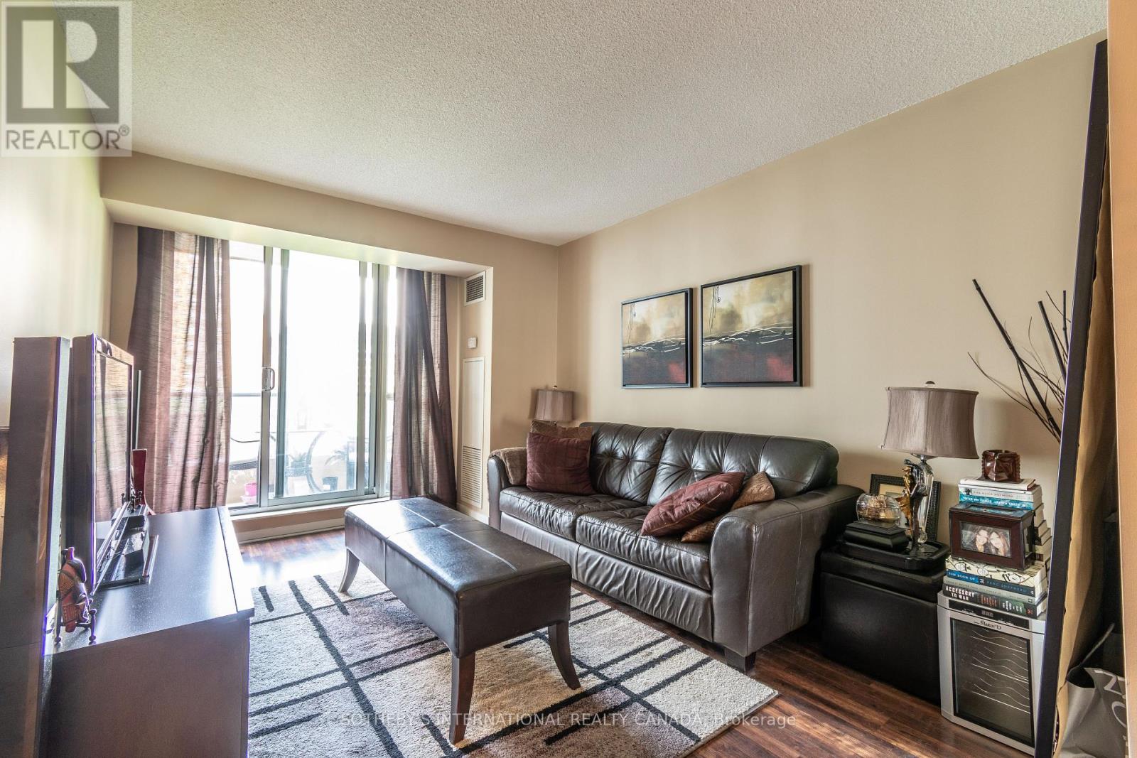 502 - 76 Shuter Street, Toronto, Ontario  M5B 1B4 - Photo 4 - C12458615