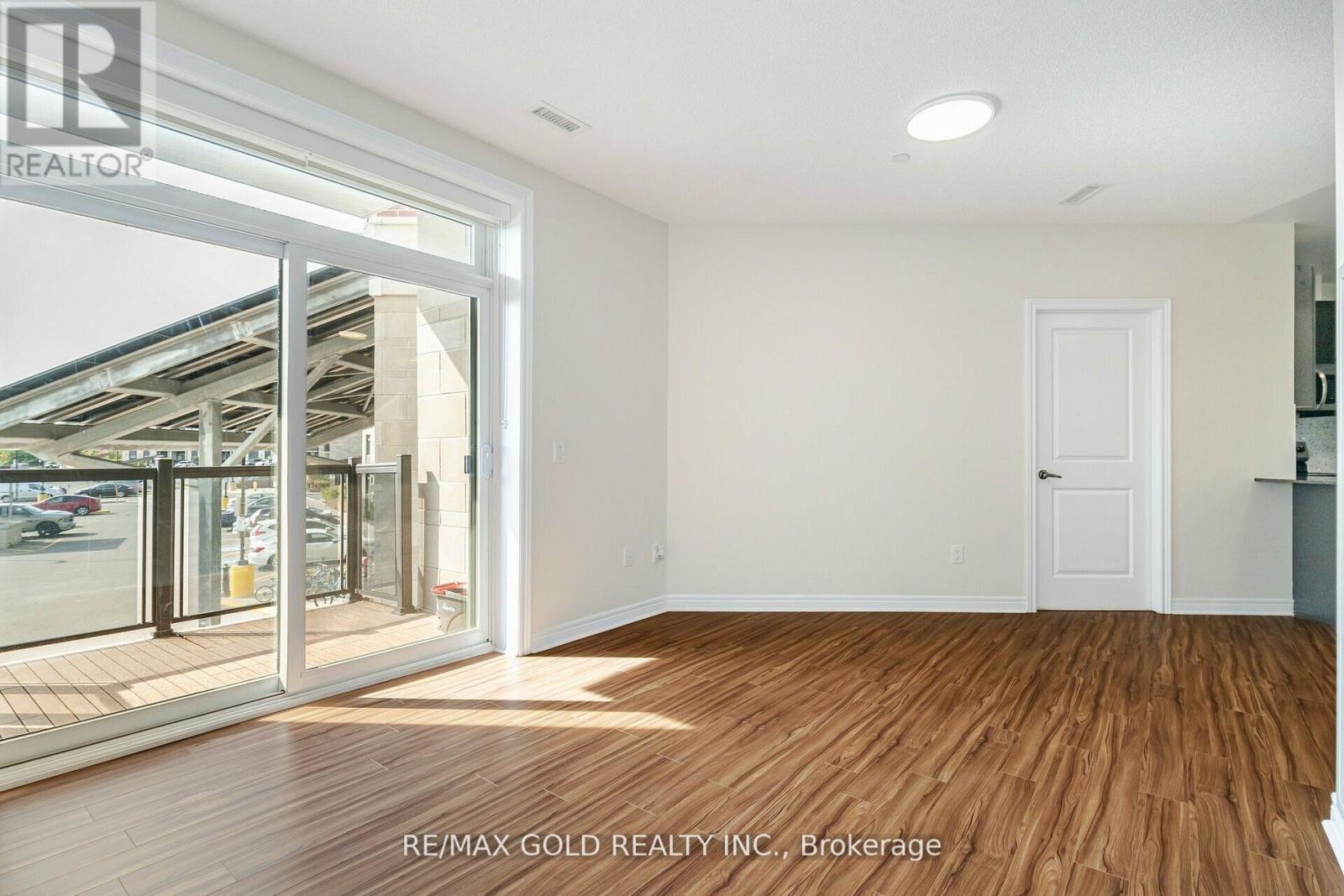 209 - 39 New Delhi Drive, Markham, Ontario  L3S 0E1 - Photo 12 - N12458620