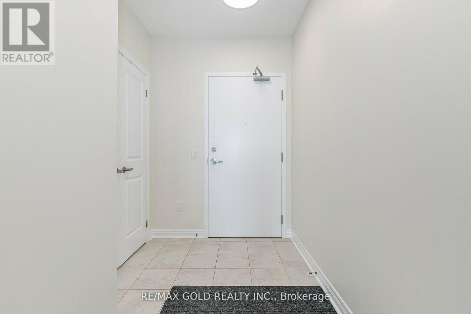 209 - 39 New Delhi Drive, Markham, Ontario  L3S 0E1 - Photo 6 - N12458620