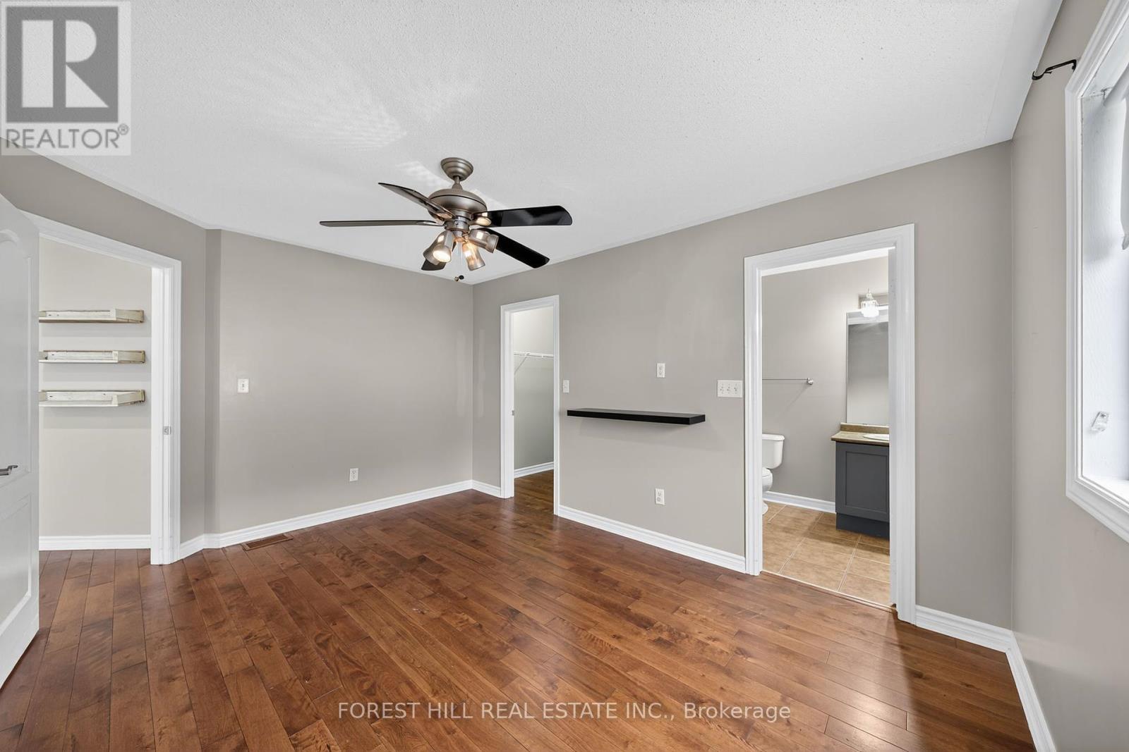 70 Diana Way, Barrie, Ontario  L4M 7H9 - Photo 11 - S12458617
