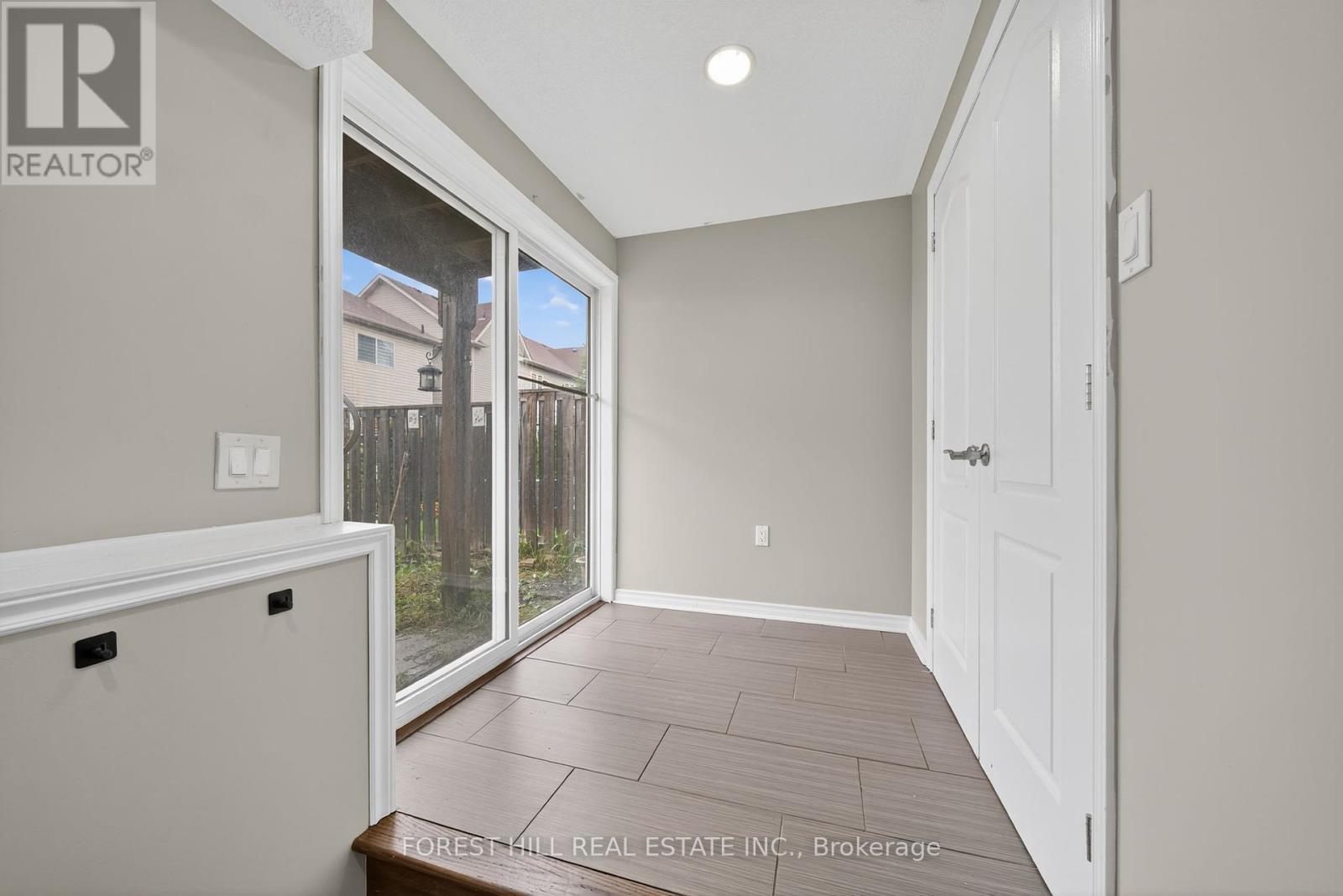 70 Diana Way, Barrie, Ontario  L4M 7H9 - Photo 21 - S12458617