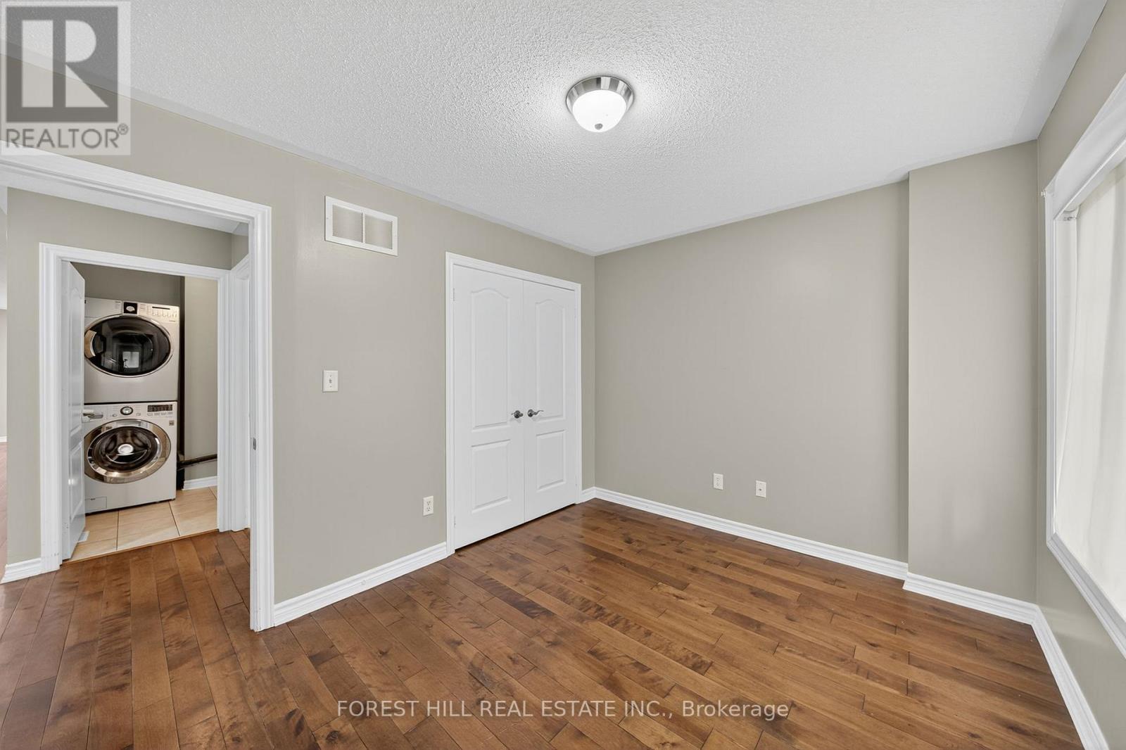 70 Diana Way, Barrie, Ontario  L4M 7H9 - Photo 17 - S12458618