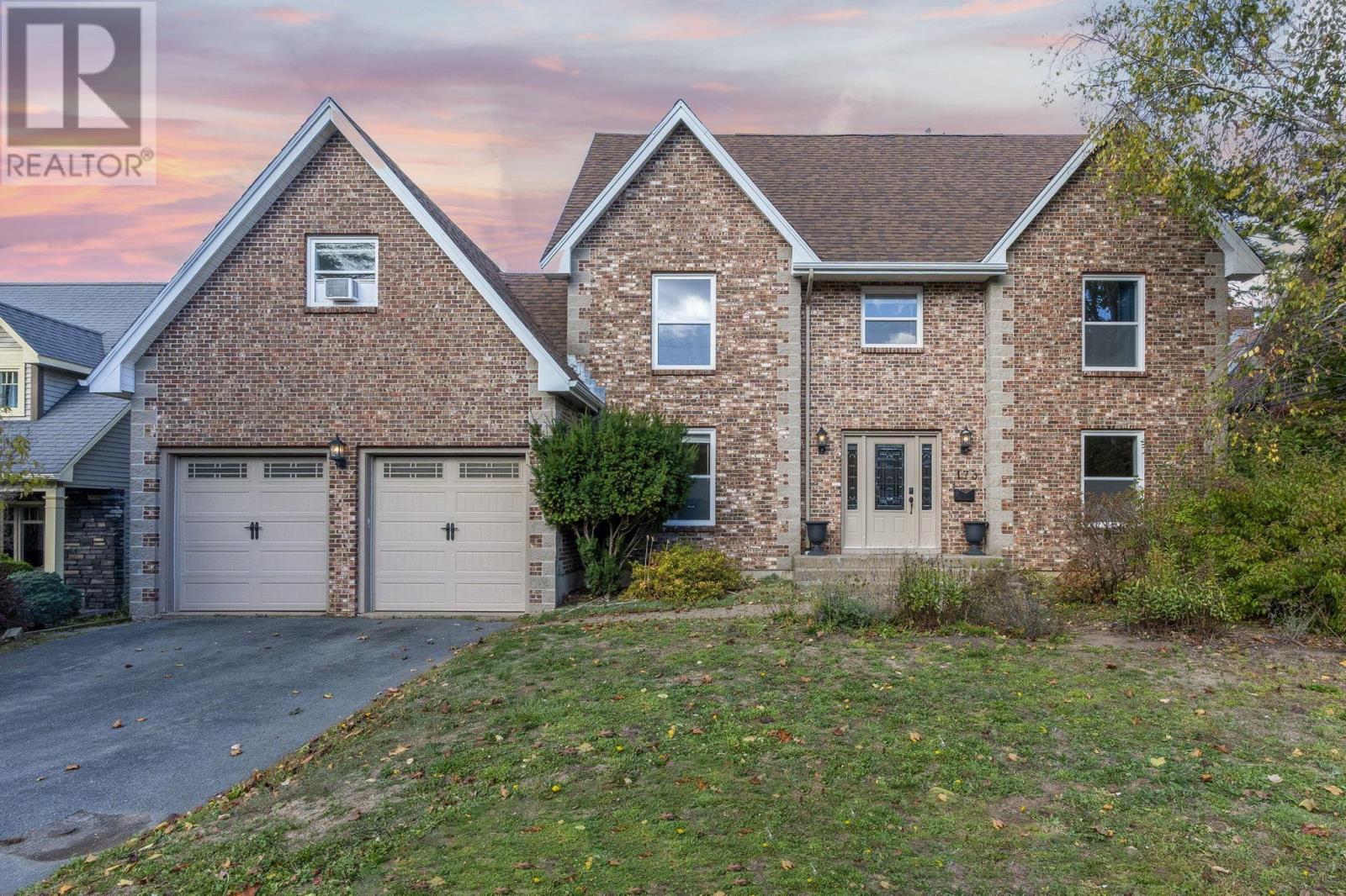 173 Cresthaven Drive, Halifax, Nova Scotia