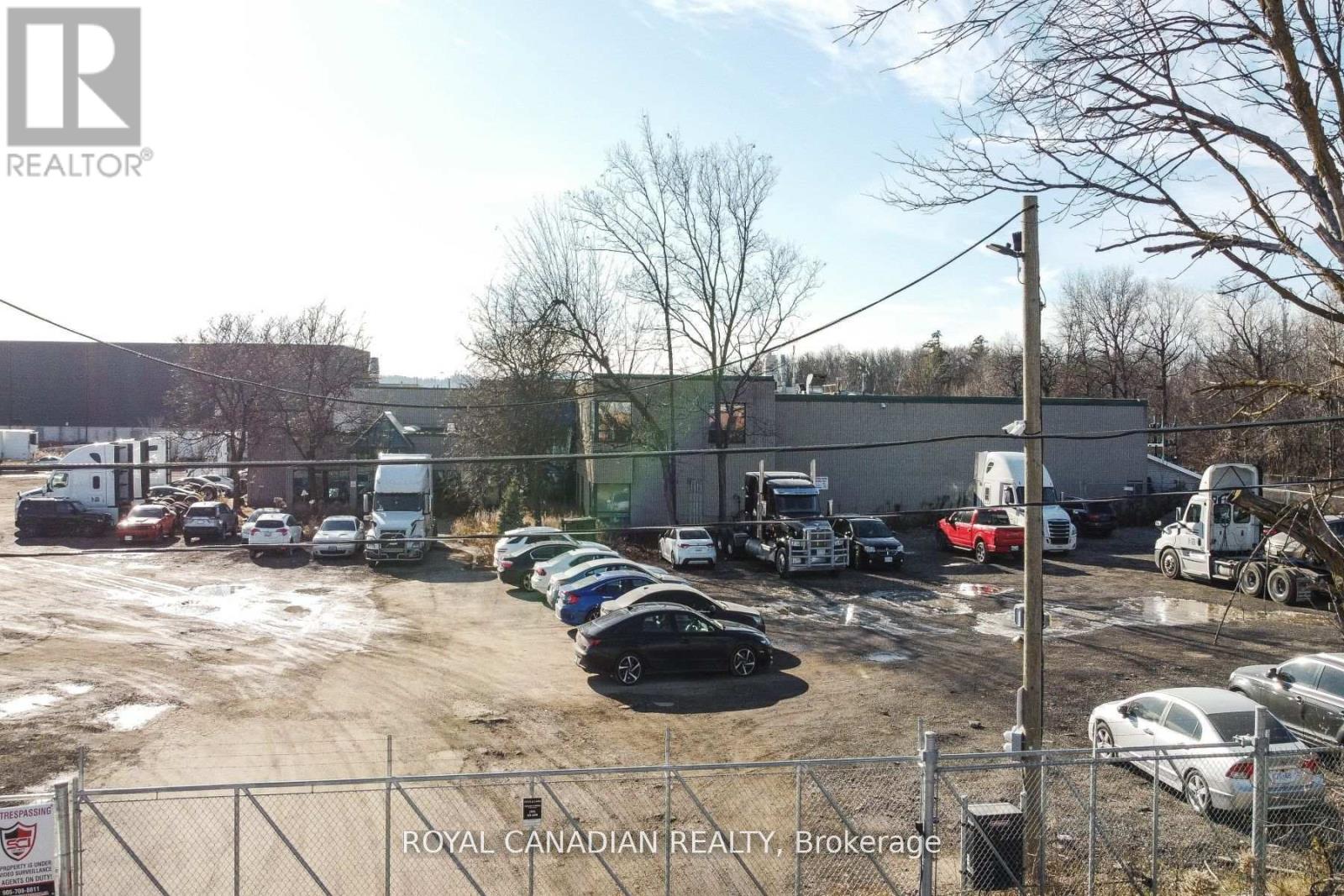 490 Mcgeachie Drive, Milton, Ontario  L9T 3Y5 - Photo 5 - W12458611