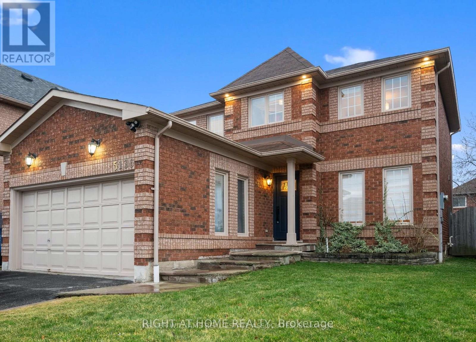 5136 CASTLEFIELD DRIVE, Mississauga, Ontario