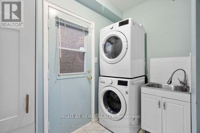 5136 Castlefield Drive, Mississauga, Ontario  L5V 1S2 - Photo 20 - W12458622