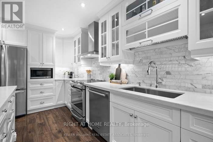 5136 Castlefield Drive, Mississauga, Ontario  L5V 1S2 - Photo 7 - W12458622