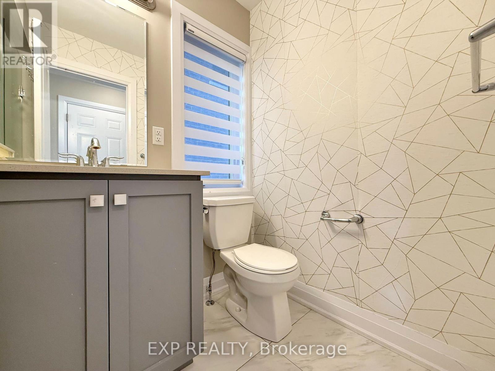 922 Isaac Phillips Way, Newmarket, Ontario  L3X 2Y8 - Photo 4 - N12345715