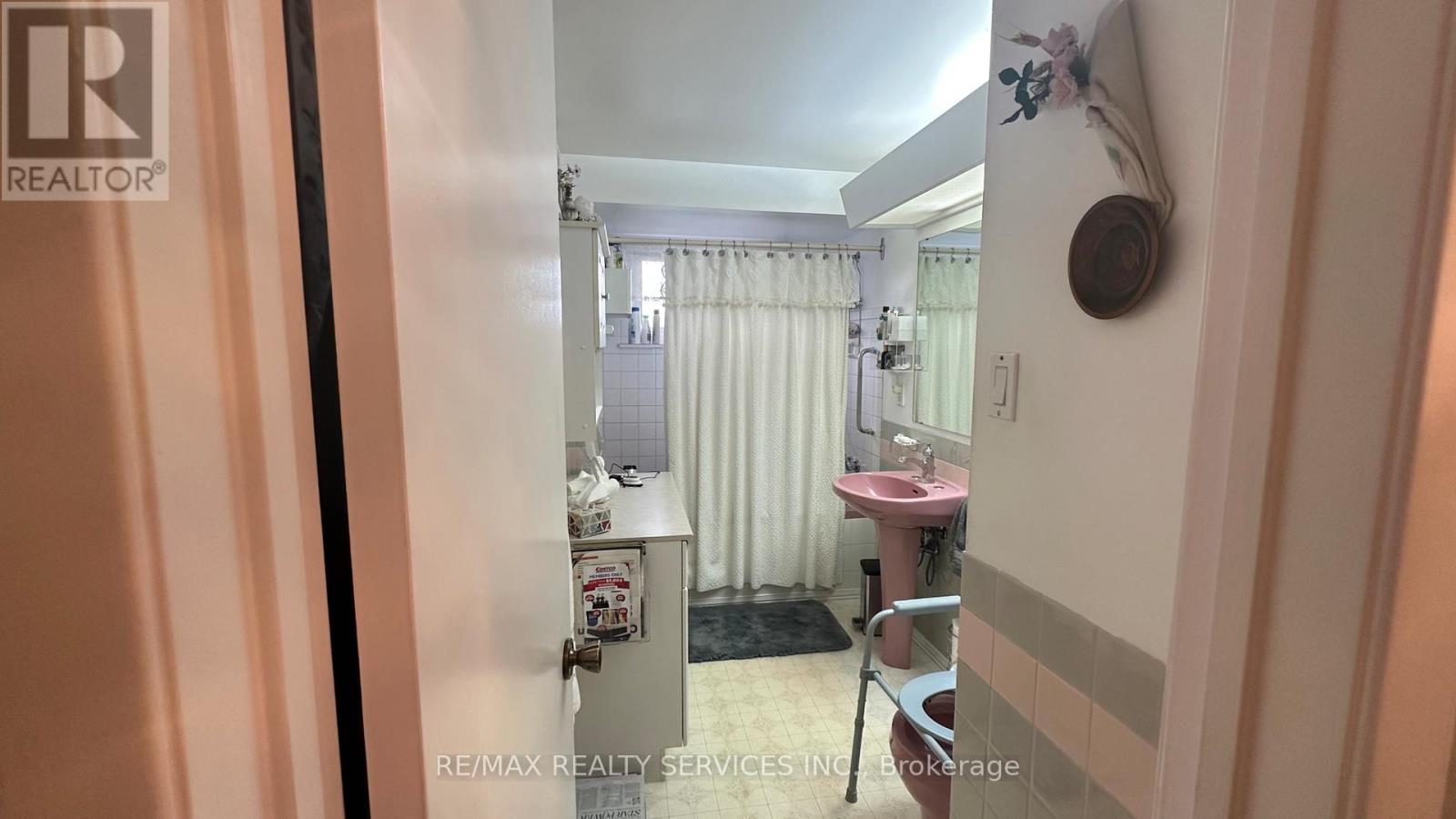 59 Belmont Drive E, Brampton, Ontario  L6T 2K5 - Photo 40 - W12452091