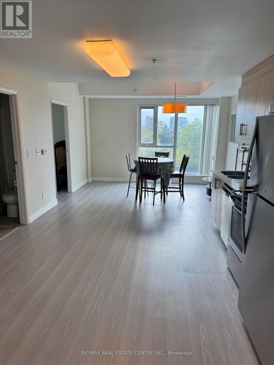 502 - 160 King Street N, Waterloo, Ontario  N2J 2Y2 - Photo 8 - X12458612