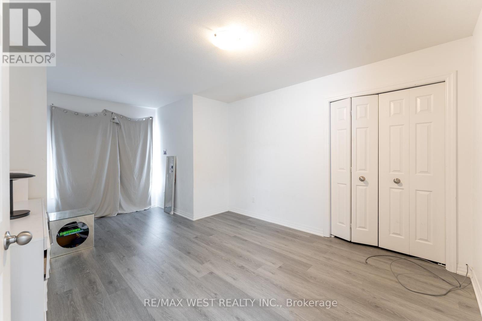 301 Freure Drive, Cambridge, Ontario  N1S 0B5 - Photo 25 - X12458614