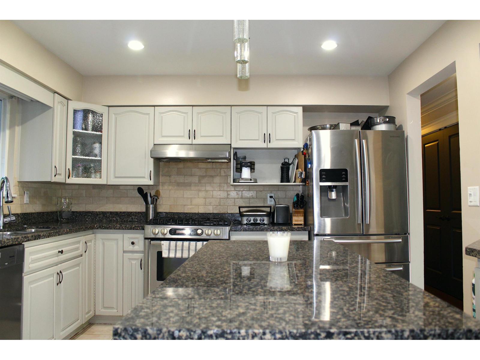 1901 Iris Place, Surrey, British Columbia  V4A 5E4 - Photo 32 - R2997317