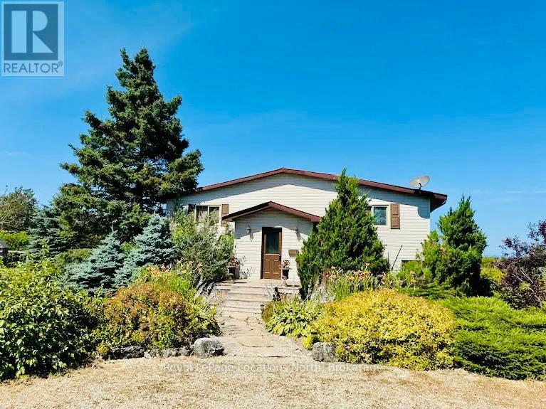 569513 6TH SIDE ROAD, Blue Mountains, Ontario
