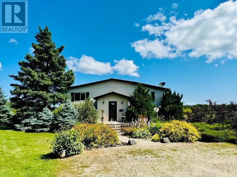 569513 6th Side Road, Blue Mountains, Ontario  N0H 2E0 - Photo 3 - X12458629