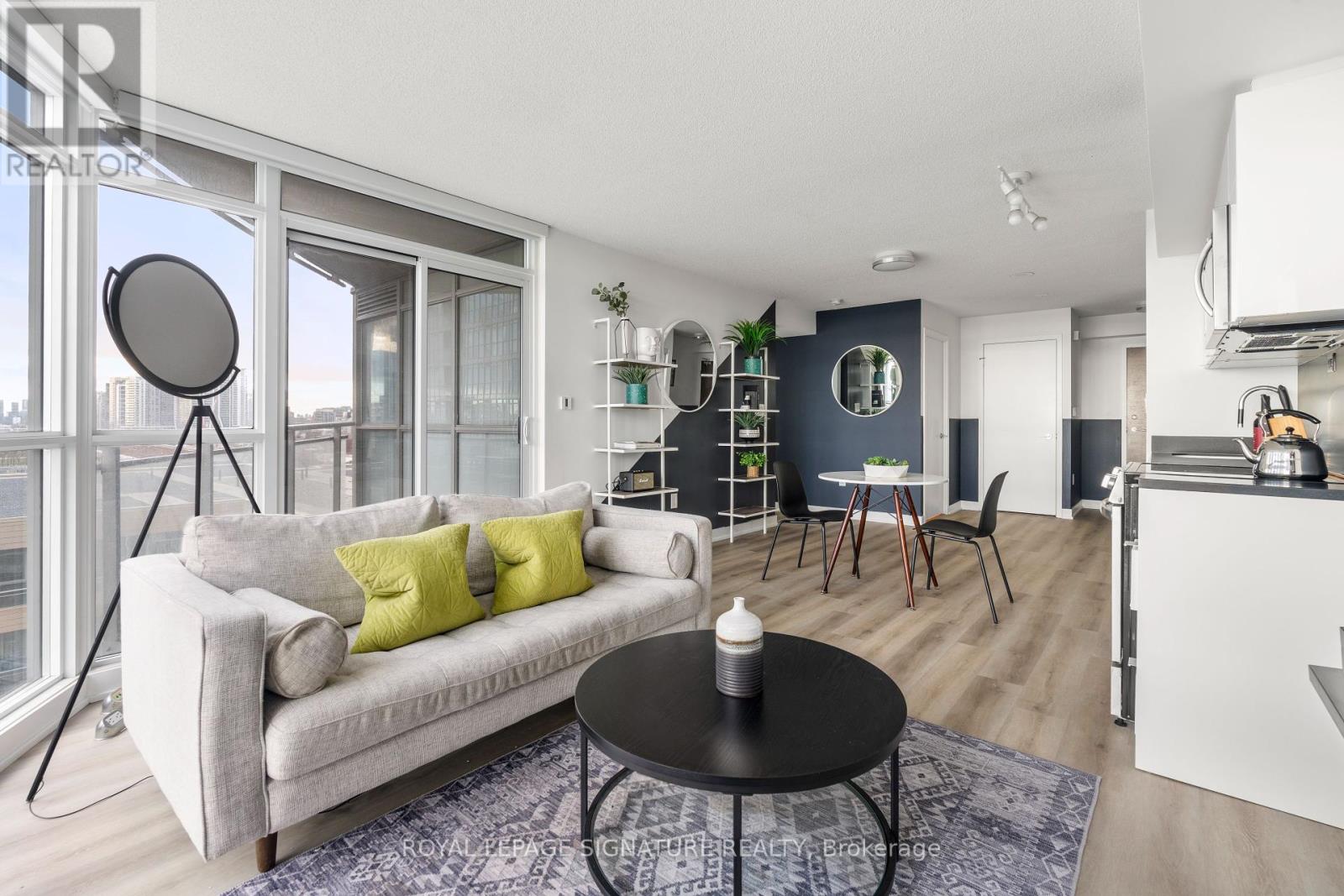 1209 - 21 ICEBOAT TERRACE, Toronto, Ontario