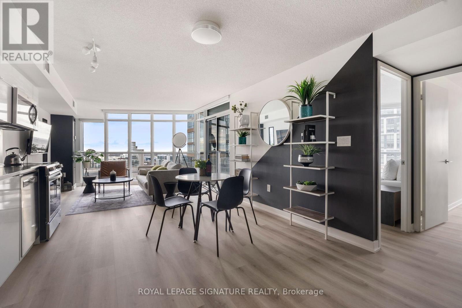 1209 - 21 Iceboat Terrace, Toronto, Ontario  M5V 4A9 - Photo 3 - C12458633