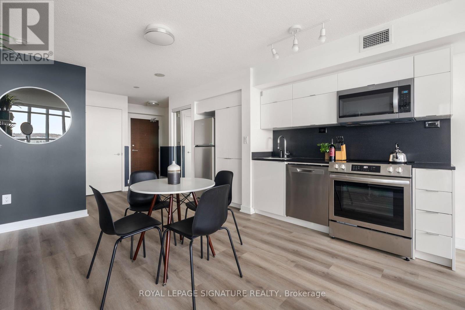 1209 - 21 Iceboat Terrace, Toronto, Ontario  M5V 4A9 - Photo 6 - C12458633