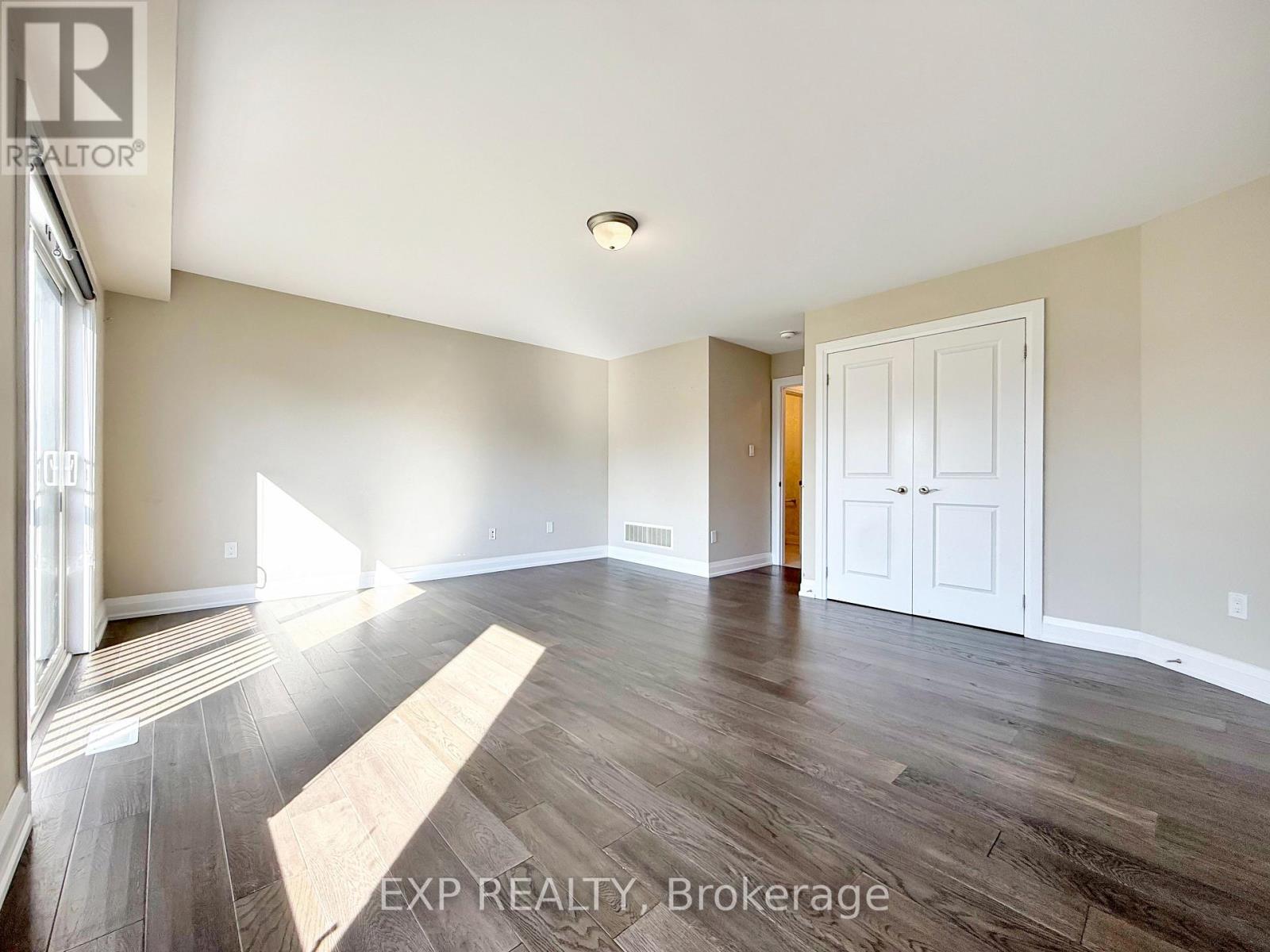 922 Isaac Phillips Way, Newmarket, Ontario  L3X 2Y8 - Photo 11 - N12345709