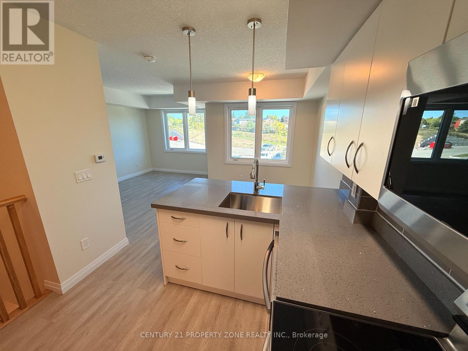 C60 - 370 Fisher Mills Road, Cambridge, Ontario  N3C 0G8 - Photo 11 - X12458110
