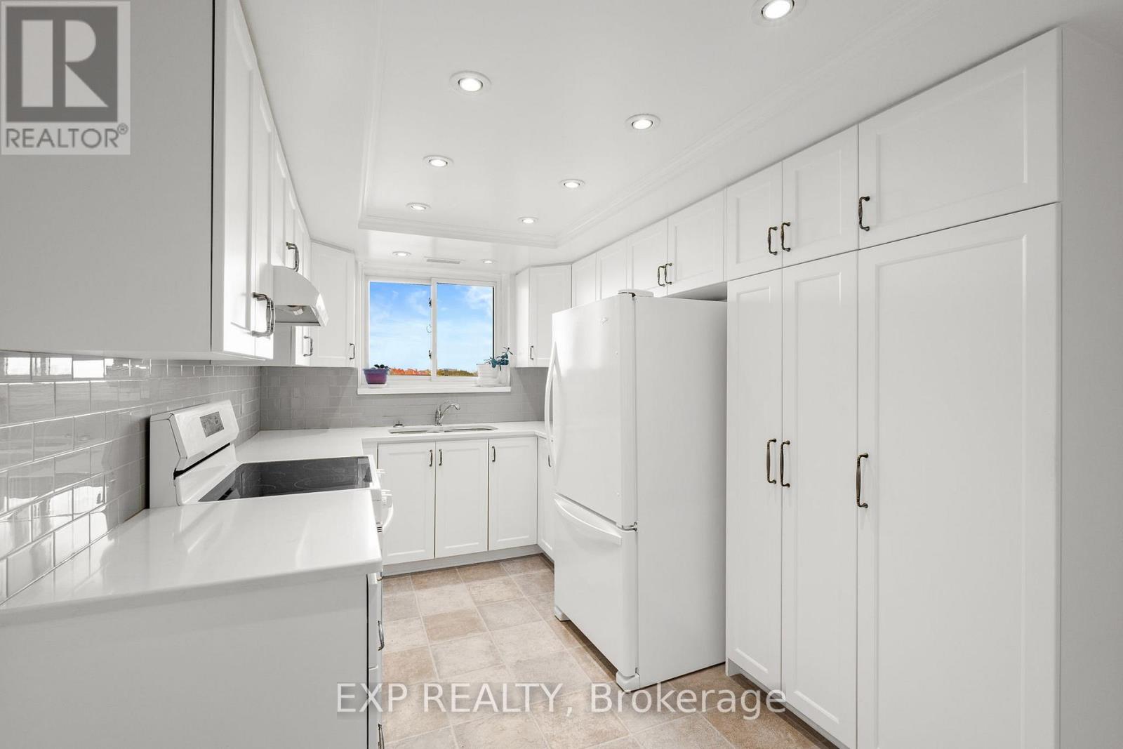 903 - 1705 Playfair Drive, Ottawa, Ontario  K1H 8P6 - Photo 24 - X12458637