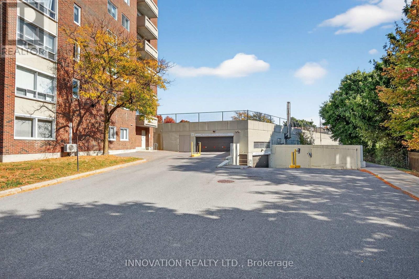 1015 - 915 Elmsmere Road, Ottawa, Ontario  K1J 8H8 - Photo 4 - X12458643
