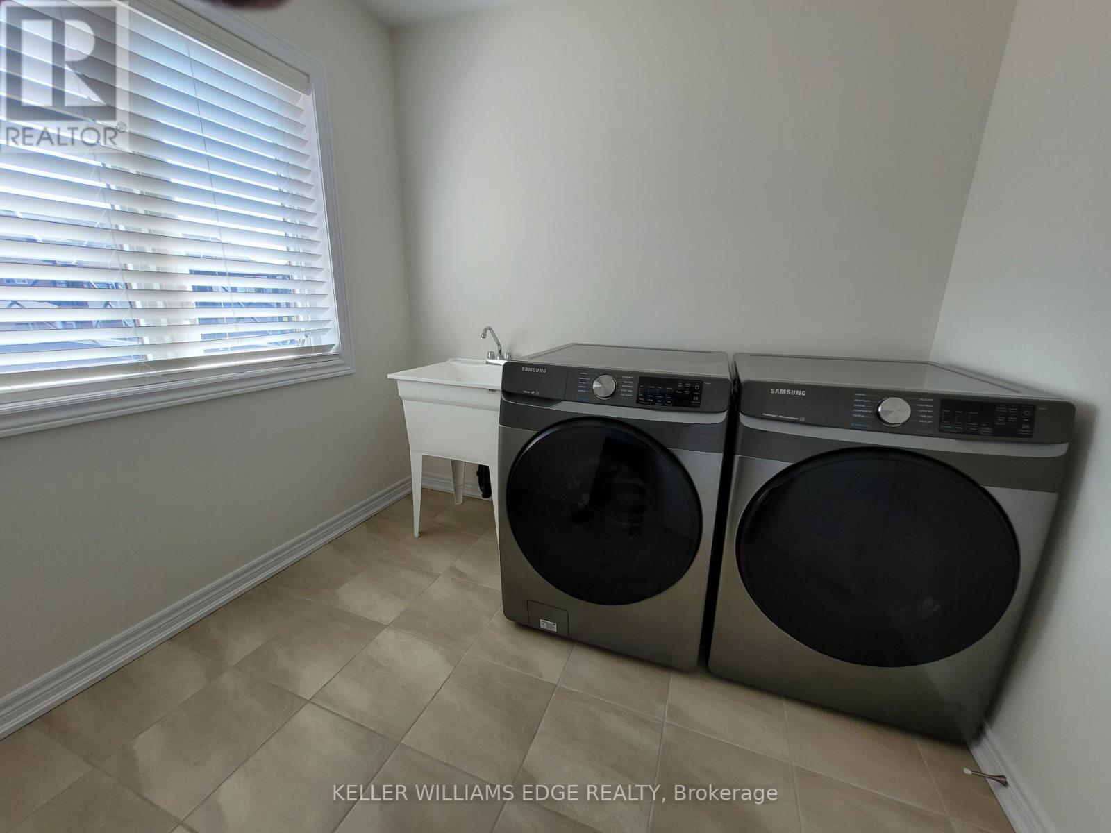 9 Zinfandel Drive, Hamilton, Ontario  L8E 0K1 - Photo 8 - X12458627