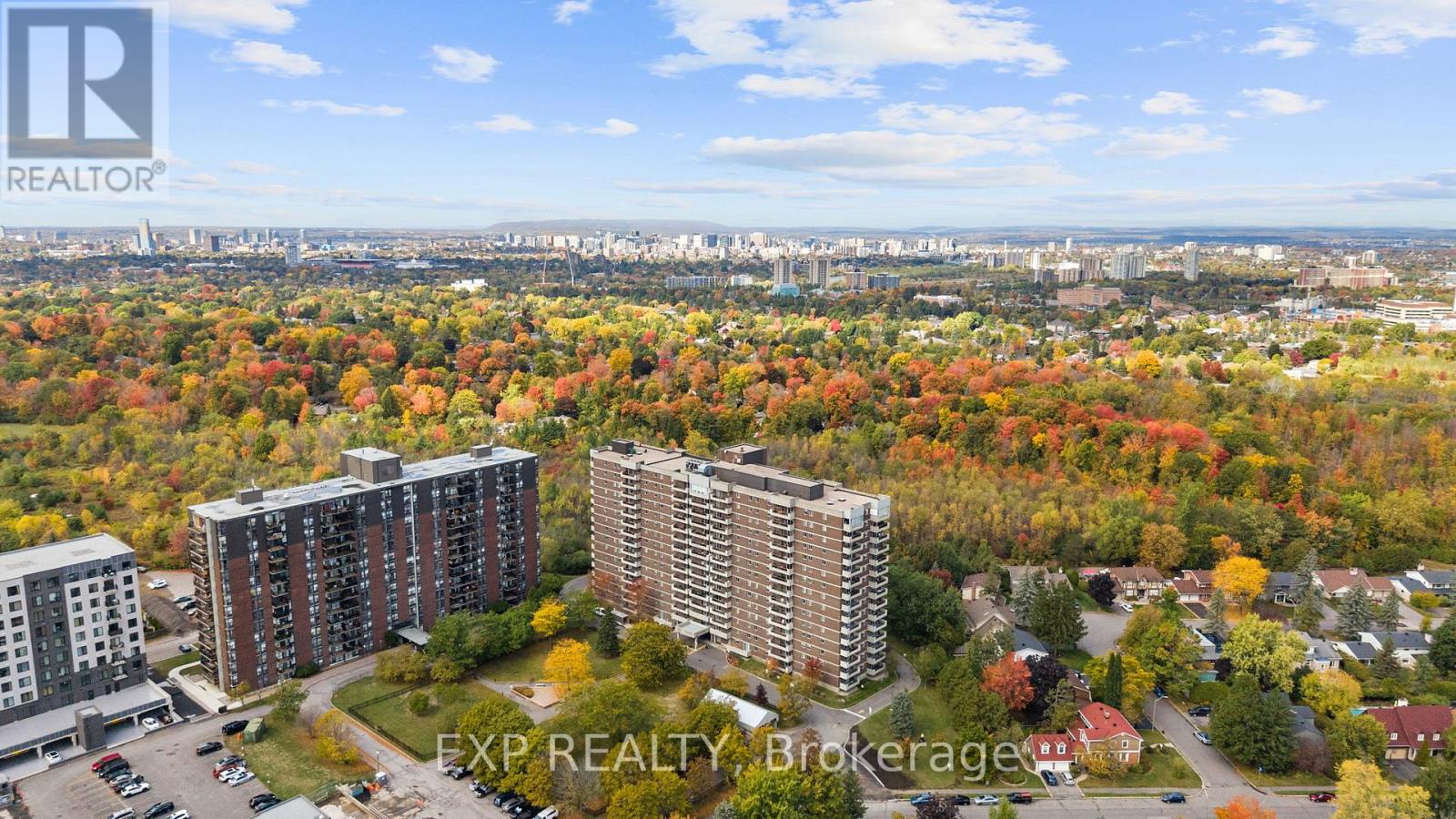 903 - 1705 Playfair Drive, Ottawa, Ontario  K1H 8P6 - Photo 5 - X12458637