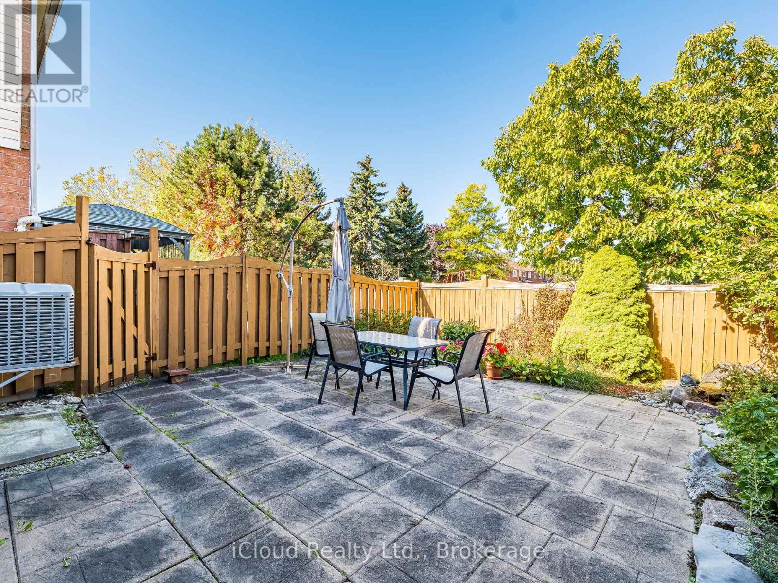 82 Hanton Crescent, Caledon, Ontario  L7E 2E7 - Photo 36 - W12458314
