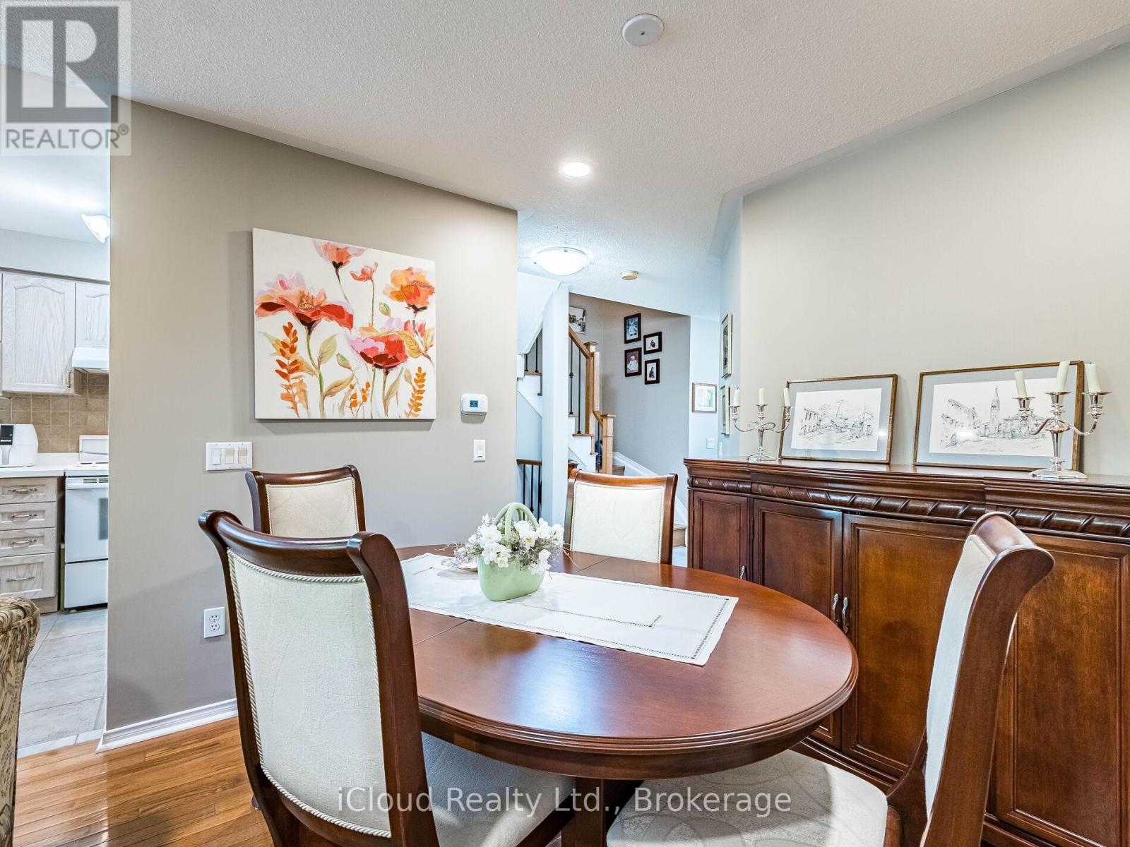 82 Hanton Crescent, Caledon, Ontario  L7E 2E7 - Photo 13 - W12458314