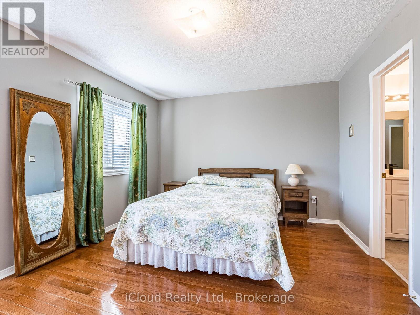 82 Hanton Crescent, Caledon, Ontario  L7E 2E7 - Photo 24 - W12458314