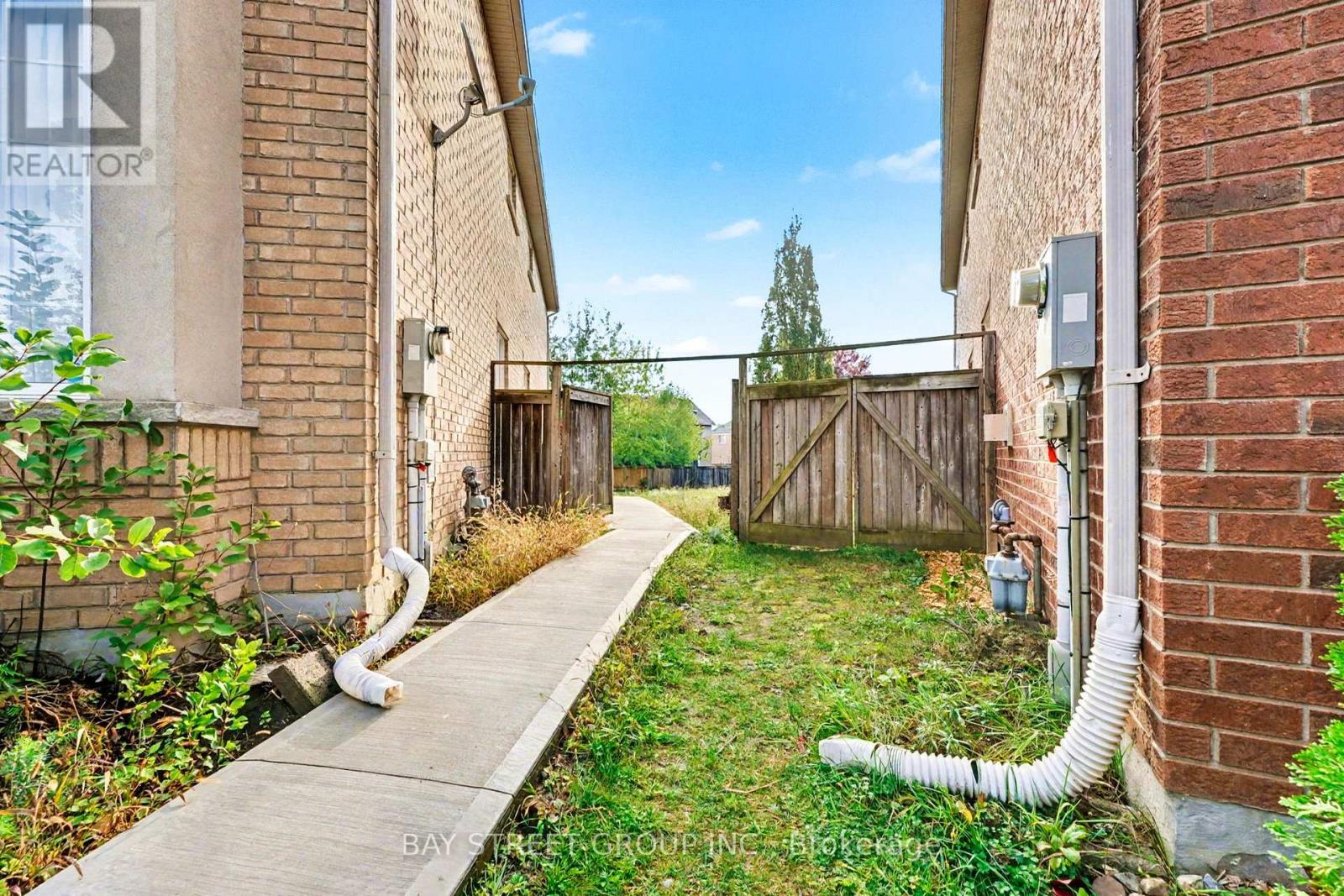Basment - 19 Goldlist Drive, Richmond Hill, Ontario  L4E 4L1 - Photo 2 - N12458636