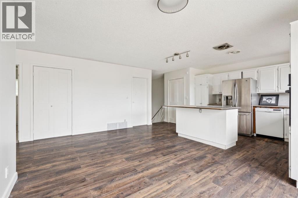 422 7 Street, Beiseker, Alberta  T0M 0G0 - Photo 9 - A2243722