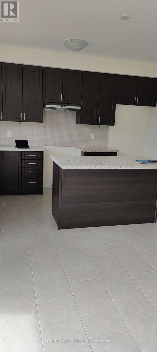 73 Camino Real Drive, Caledon, Ontario  L7C 1Z9 - Photo 12 - W12458638