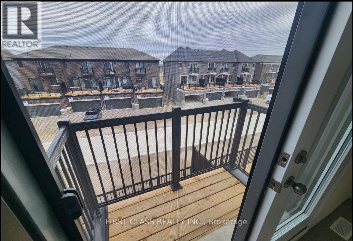 73 Camino Real Drive, Caledon, Ontario  L7C 1Z9 - Photo 17 - W12458638