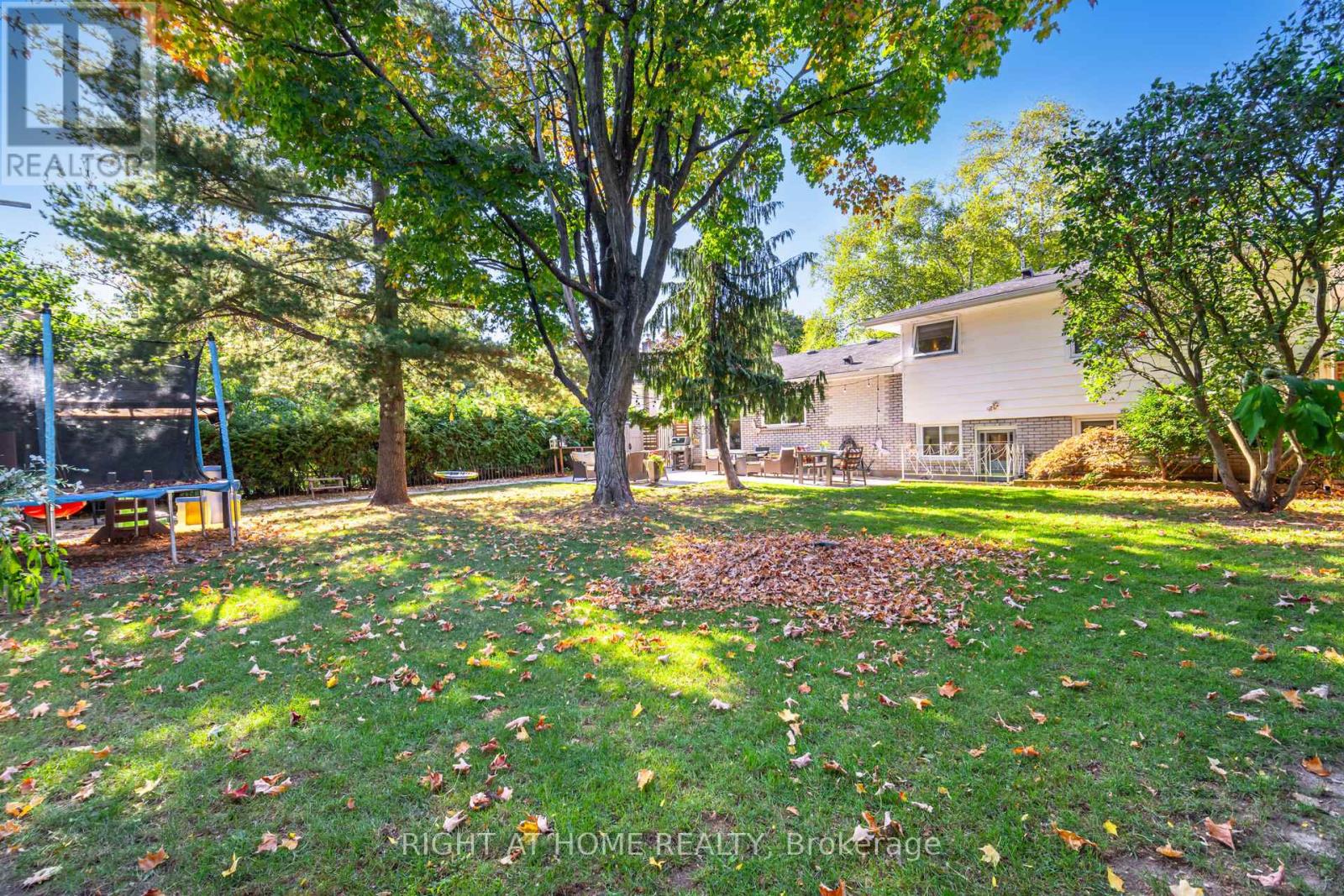 5188 Cherryhill Crescent, Burlington, Ontario  L7L 4C4 - Photo 48 - W12458639