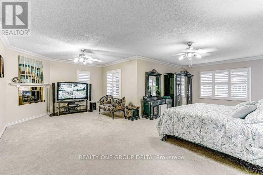 1918 Royal Credit Boulevard, Mississauga, Ontario  L5M 4Y1 - Photo 21 - W12458640