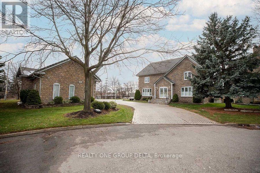 1918 Royal Credit Boulevard, Mississauga, Ontario  L5M 4Y1 - Photo 25 - W12458640