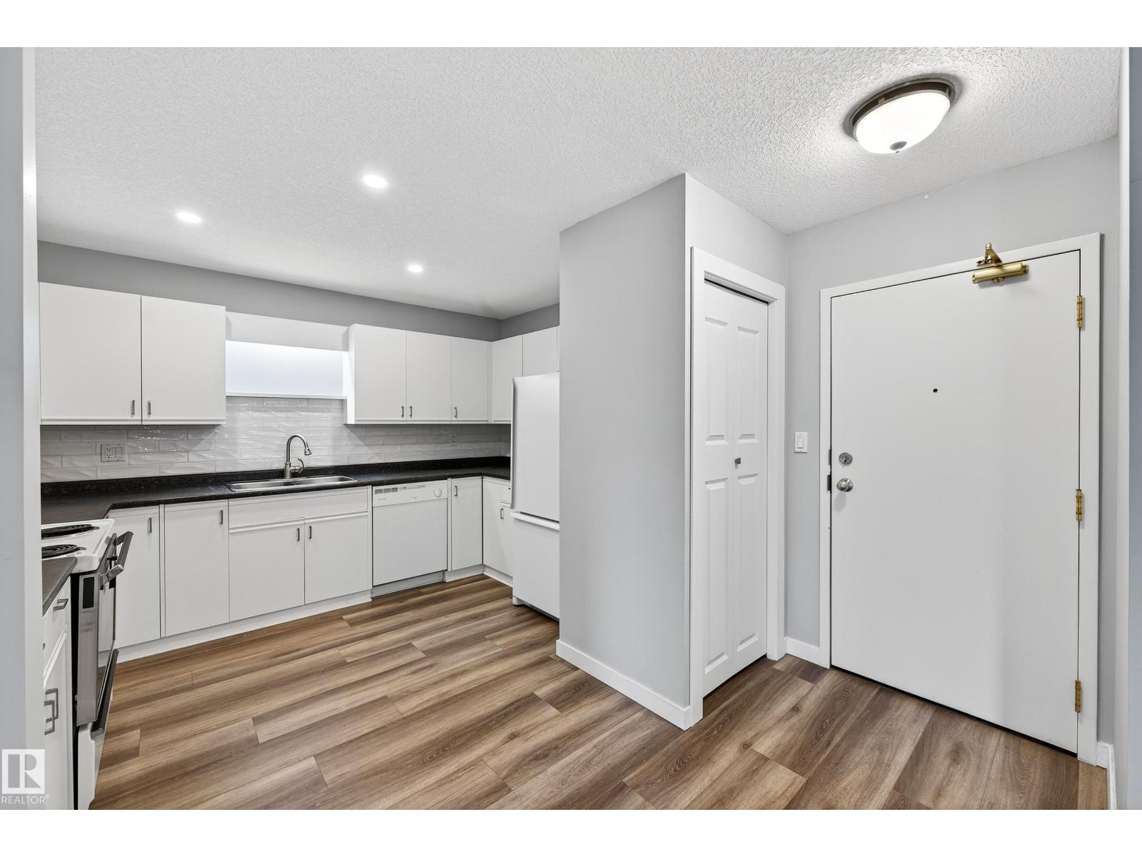 #309 9138 83 Av Nw, Edmonton, Alberta  T6C 1B7 - Photo 6 - E4461850
