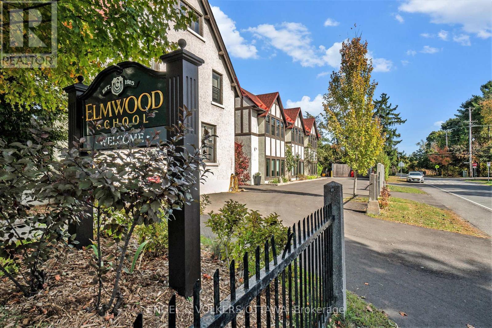 60 Juliana Road, Ottawa, Ontario  K1M 1K3 - Photo 14 - X12458658