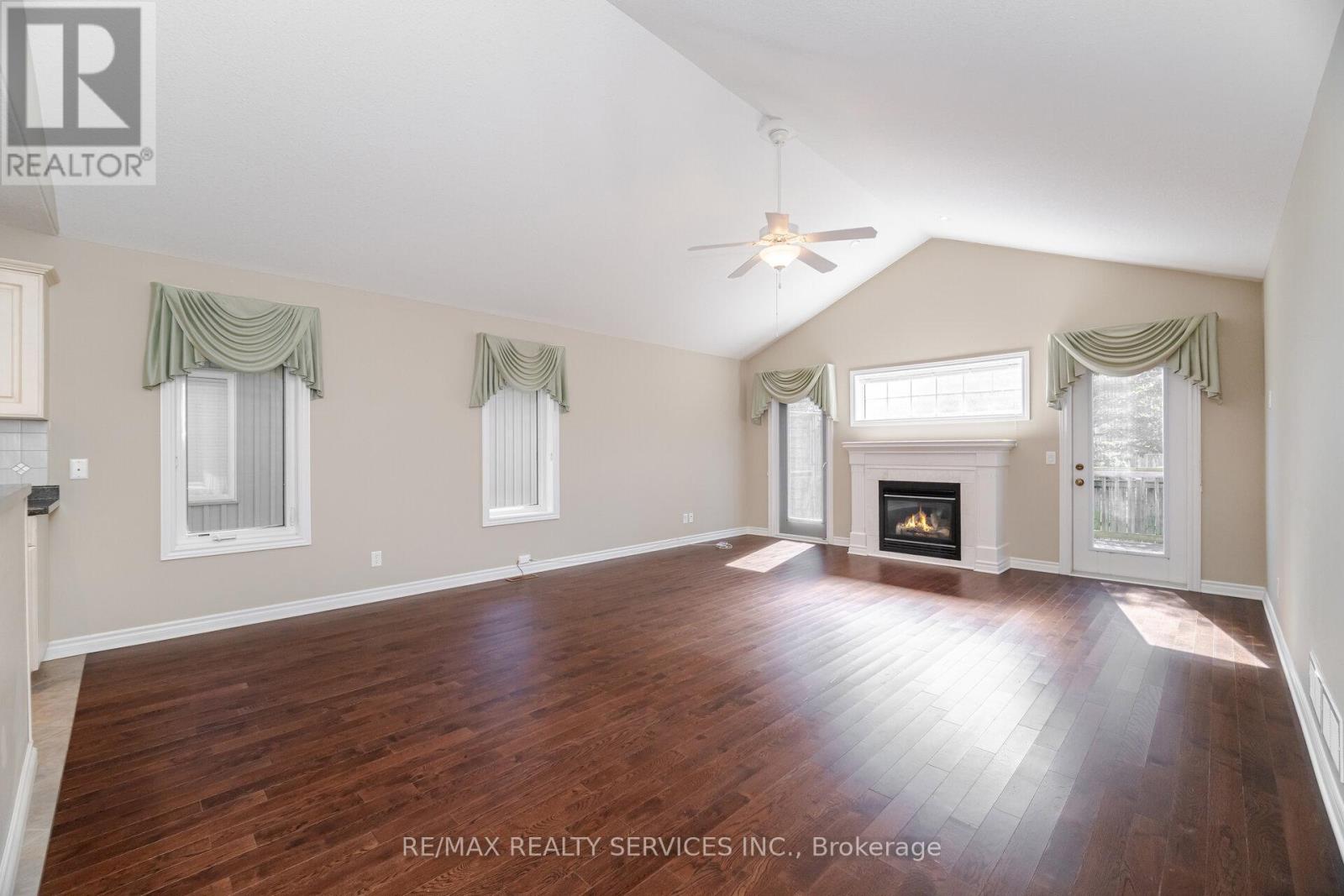 43 Rose Glen Crescent, Niagara-On-The-Lake, Ontario  L0S 1J0 - Photo 13 - X12458650