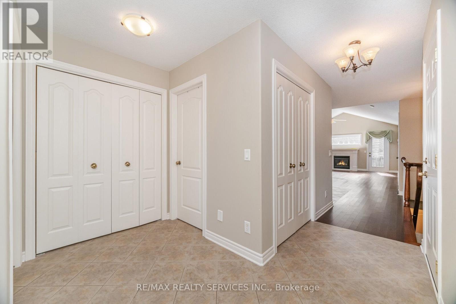 43 Rose Glen Crescent, Niagara-On-The-Lake, Ontario  L0S 1J0 - Photo 17 - X12458650