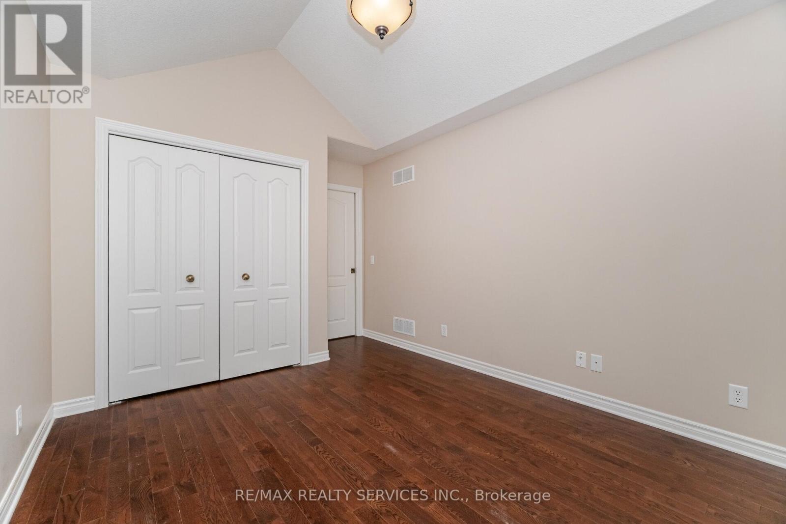43 Rose Glen Crescent, Niagara-On-The-Lake, Ontario  L0S 1J0 - Photo 20 - X12458650