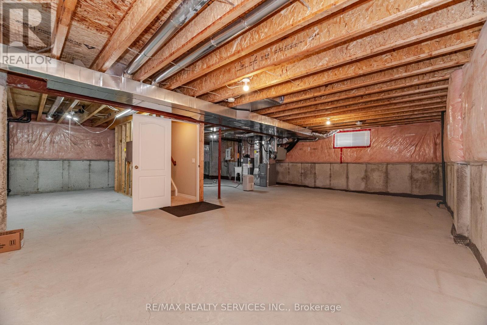 43 Rose Glen Crescent, Niagara-On-The-Lake, Ontario  L0S 1J0 - Photo 28 - X12458650